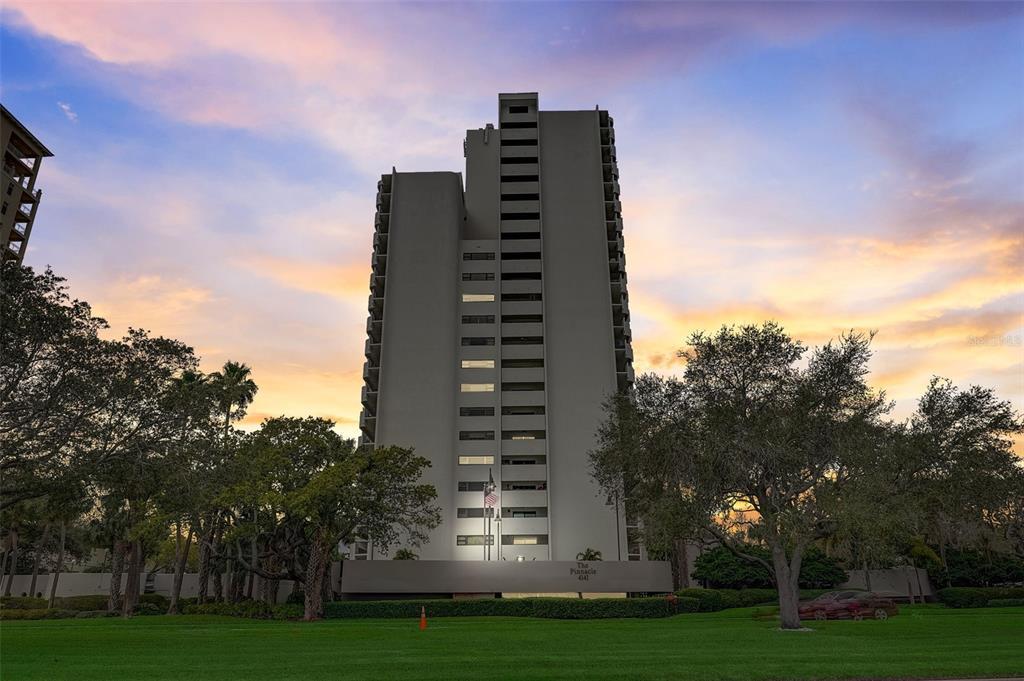 Picture of 4141 Bayshore Boulevard Unit 306, Tampa, FL 33611