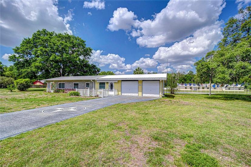 Picture of 39407 Rockford Avenue, Zephyrhills FL 33542