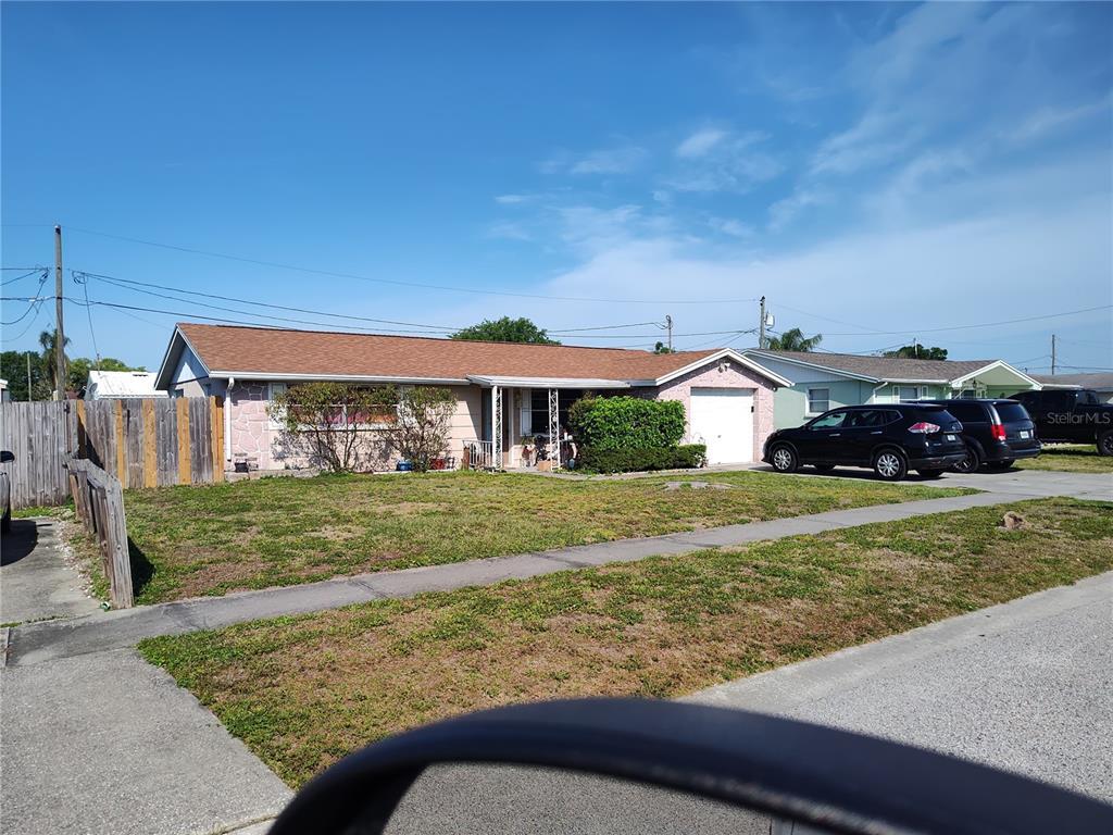 Picture of 1155 Royalwood Drive, Holiday, FL 34690