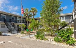 Picture of 236 Harbor Drive S Unit 205, Venice, FL 34285