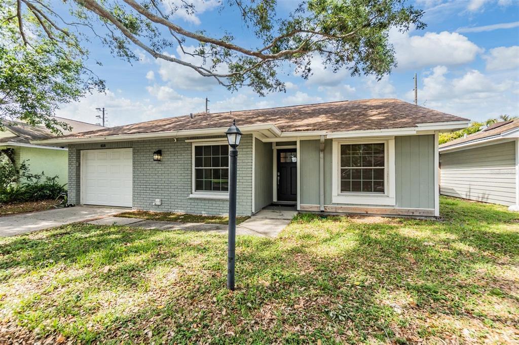 Picture of 856 Franklin Circle, Palm Harbor, FL 34683