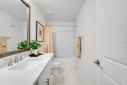 Picture of 4511 S Manhattan Avenue Unit 29, Tampa, FL 33611