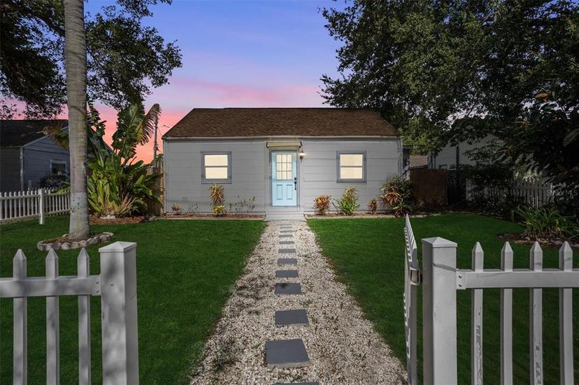 Picture of 5618 Dr Martin Luther King Jr Street N, St Petersburg FL 33703