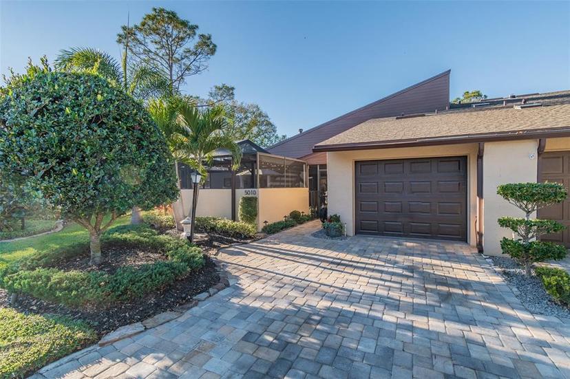 Picture of 5010 Umber Way N, Tampa FL 33624