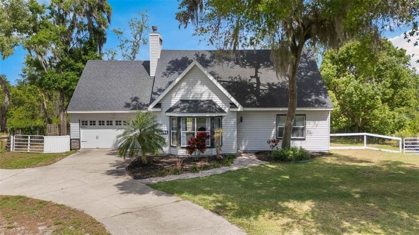 Picture of 30746 Fairview Avenue, Tavares FL 32778
