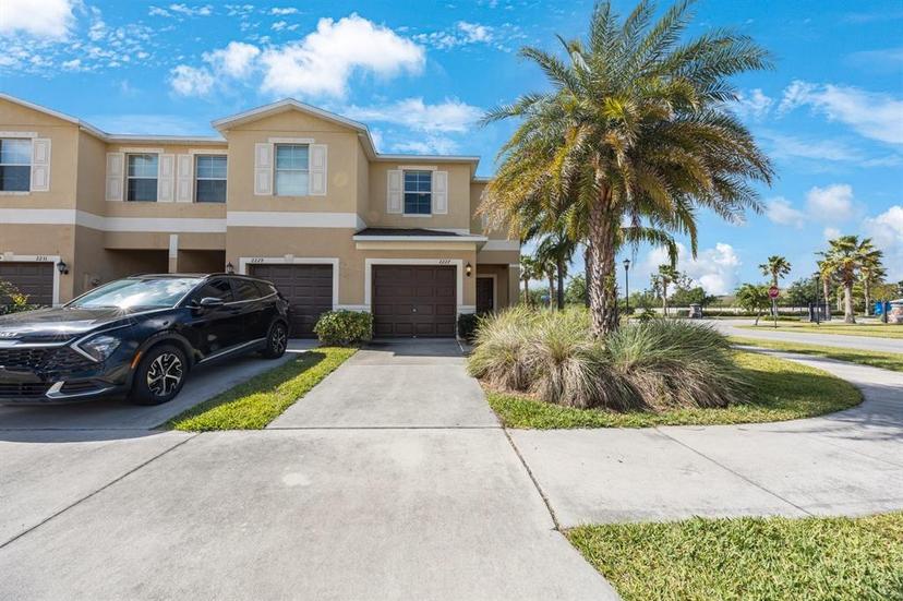 Picture of 2227 Golden Falcon Drive, Ruskin FL 33570