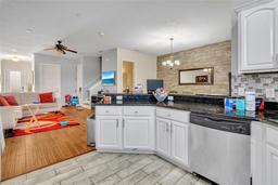Picture of 8614 Miramar Terrace Circle, Temple Terrace, FL 33637