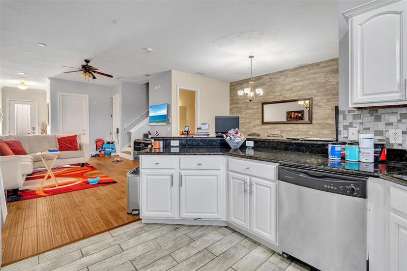 Picture of 8614 Miramar Terrace Circle, Temple Terrace FL 33637
