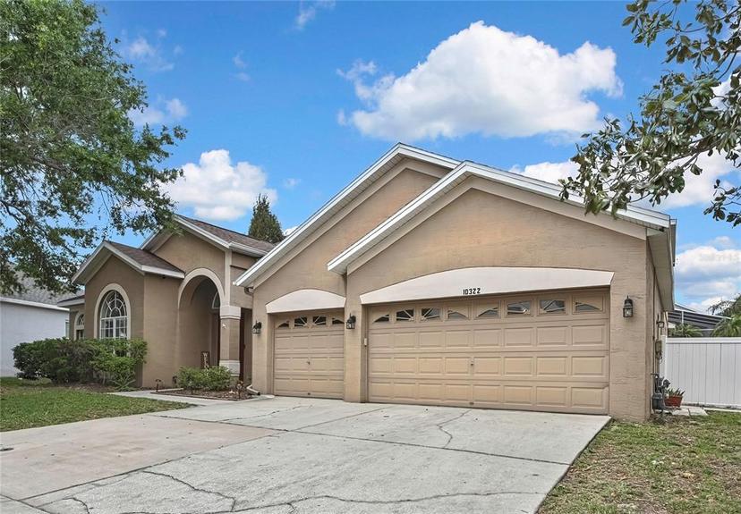 Picture of 10322 Riverburn Drive, Tampa FL 33647