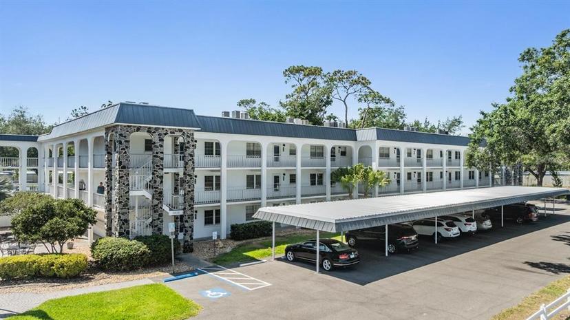 Picture of 4801 Airport Road Unit 214, Zephyrhills FL 33542