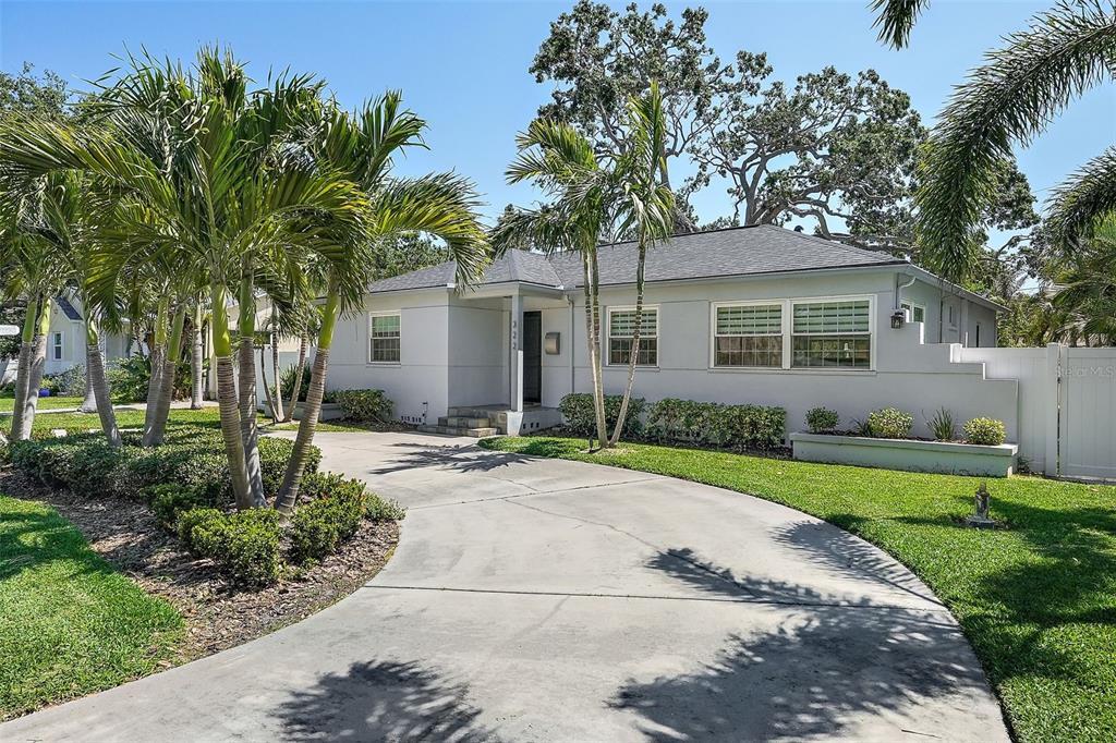 Picture of 322 35Th Avenue Ne, St Petersburg, FL 33704