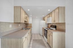 Picture of 1038 Plantation Drive Unit D9, Kissimmee, FL 34741