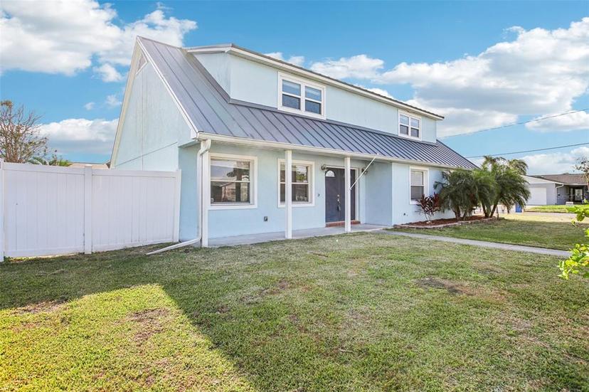 Picture of 8439 Boxwood Drive, Tampa FL 33615