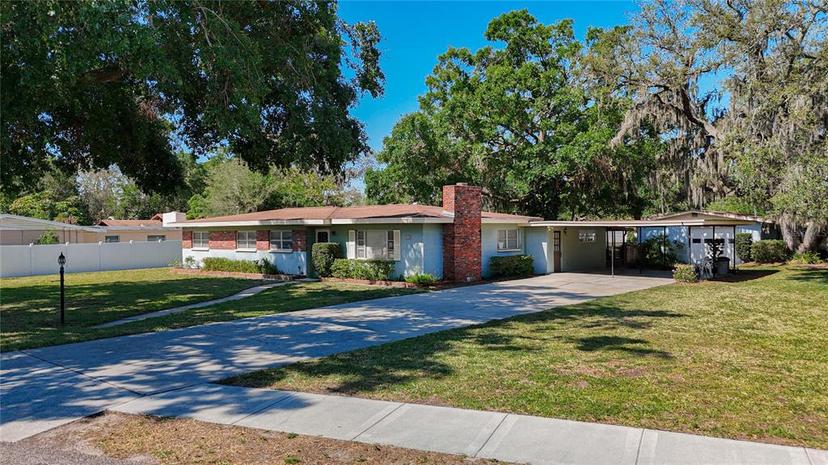 Picture of 13116 N Oregon Avenue, Tampa FL 33612