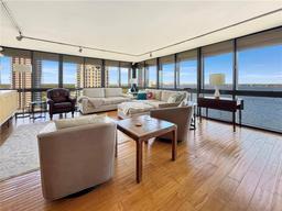Picture of 3301 Bayshore Boulevard Unit 2003D, Tampa, FL 33629