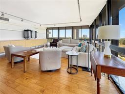 Picture of 3301 Bayshore Boulevard Unit 2003D, Tampa, FL 33629