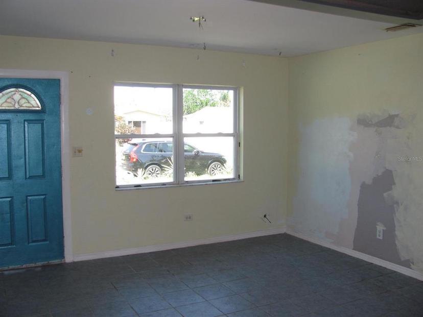 Picture of 884 67Th Street S, St Petersburg FL 33707