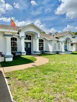 Picture of 1011 Greenturf Road, Spring Hill, FL 34608