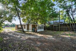 Picture of 935 NE Sanchez Avenue, Ocala, FL 34470