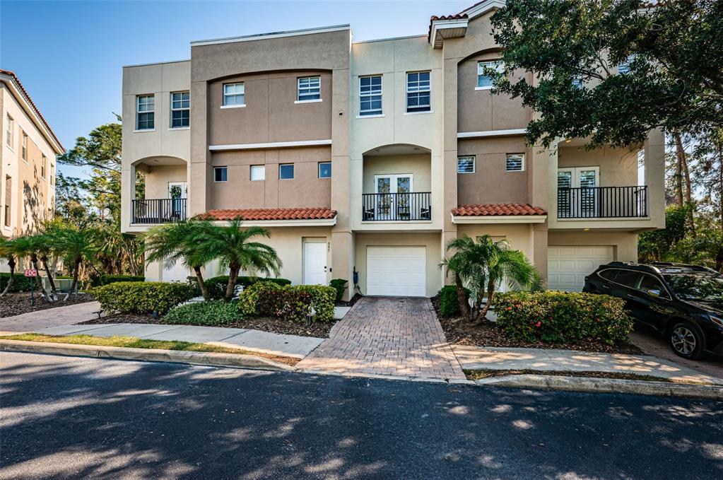 Picture of 805 100Th Avenue N, St Petersburg, FL 33702