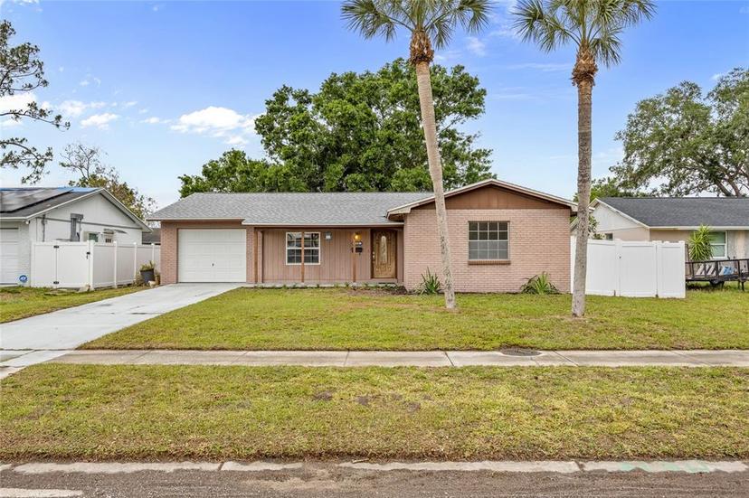 Picture of 7234 Riverwood Boulevard, Tampa FL 33615