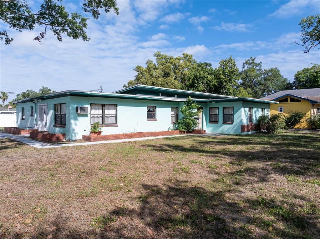 Picture of 1515 Camphor Drive, Lakeland, FL 33803