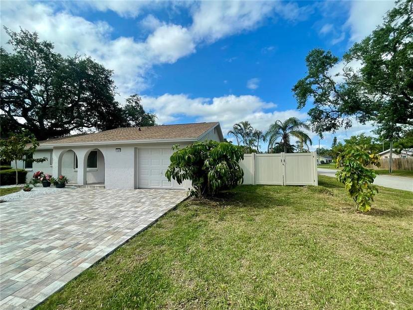 Picture of 11241 Temple Court, Seminole FL 33772