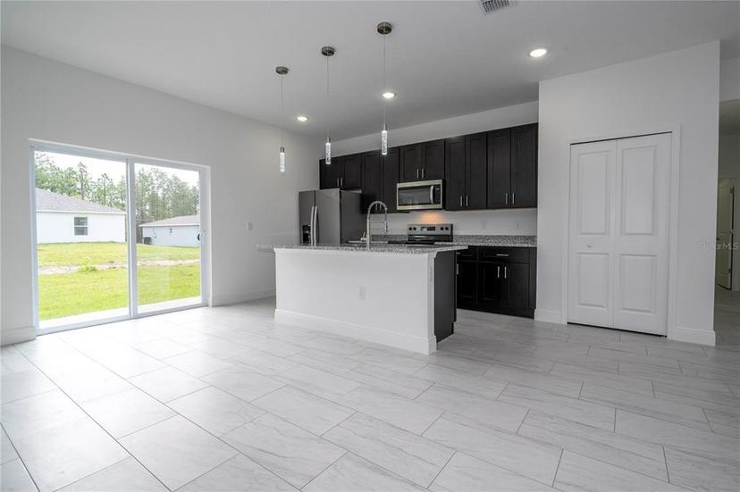 Picture of 9841 N Swanee Terrace, Dunnellon FL 34433