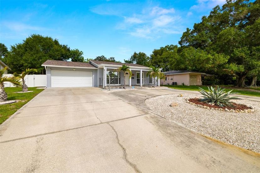 Picture of 7000 21St Street N, St Petersburg FL 33702