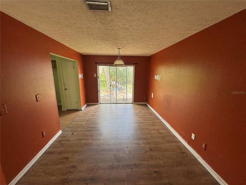 Picture of 3206 Las Brisas Drive, Riverview FL 33578
