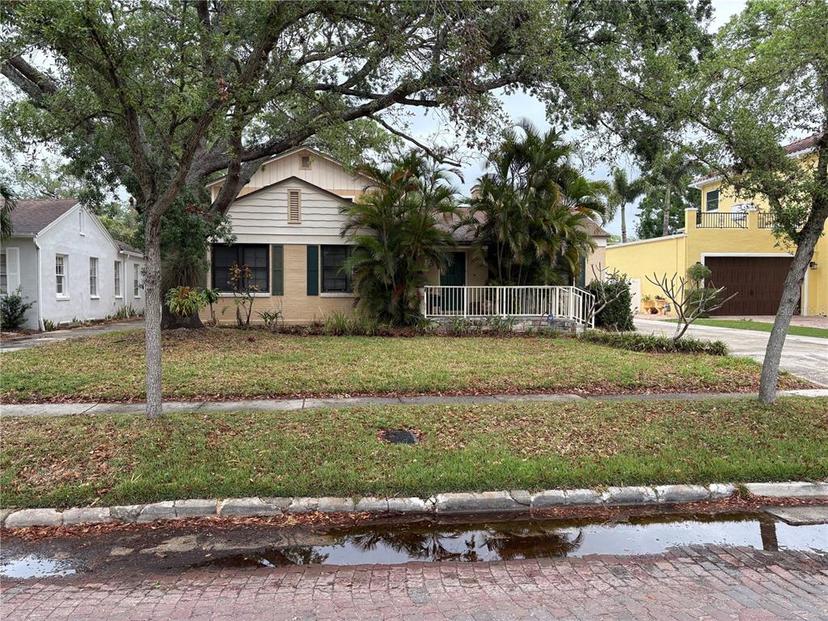 Picture of 2923 W Coachman Avenue, Tampa FL 33611