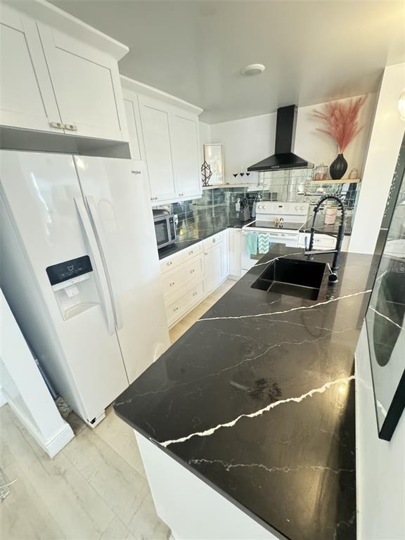 Picture of 4141 Bayshore Boulevard Unit 1103, Tampa FL 33611