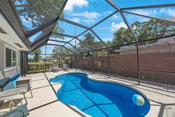 Picture of 1422 Pinebrook Drive, Clearwater, FL 33755