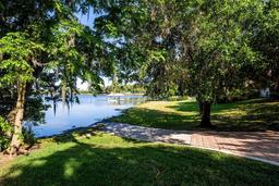 Picture of 4 Island Drive, Lake Mary, FL 32746