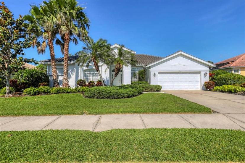 Picture of 8718 Grey Oaks Avenue, Sarasota FL 34238