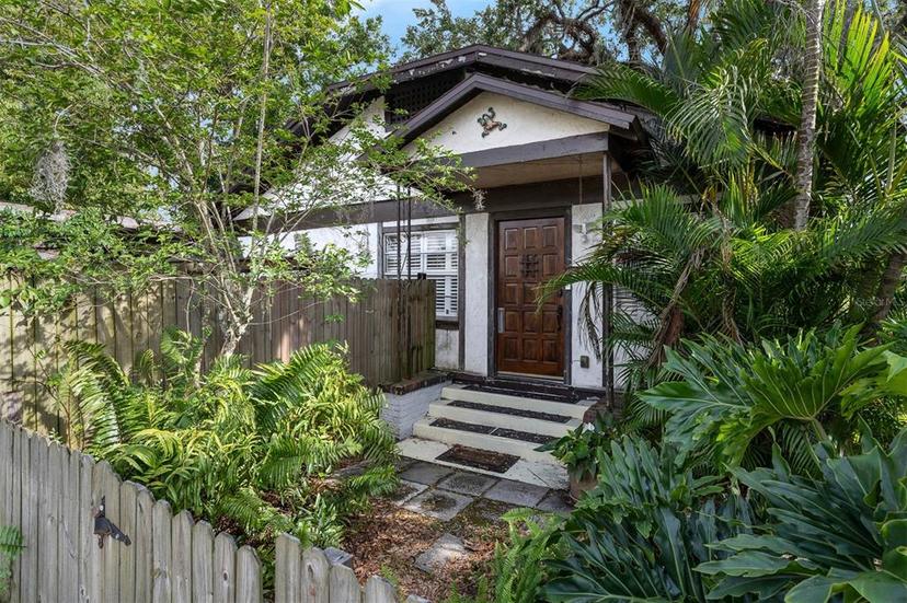 Picture of 1000 E Anderson Street, Orlando FL 32801