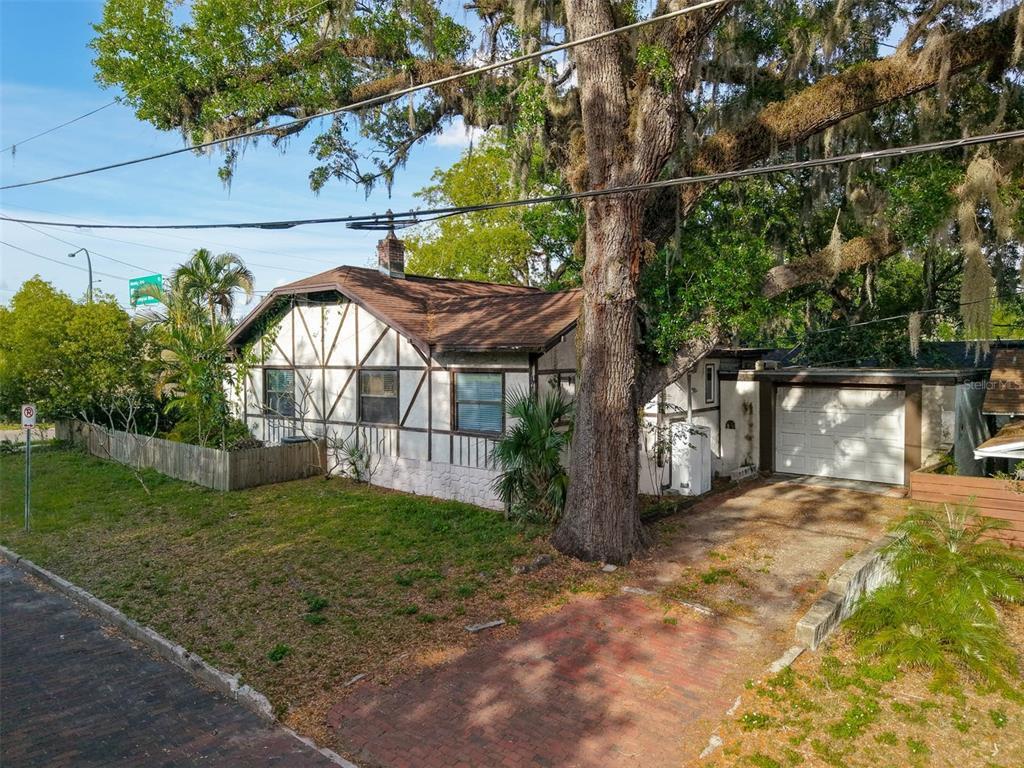 Picture of 1000 E Anderson Street, Orlando, FL 32801