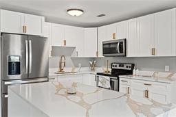 Picture of 1843 38Th Street S, St Petersburg, FL 33711