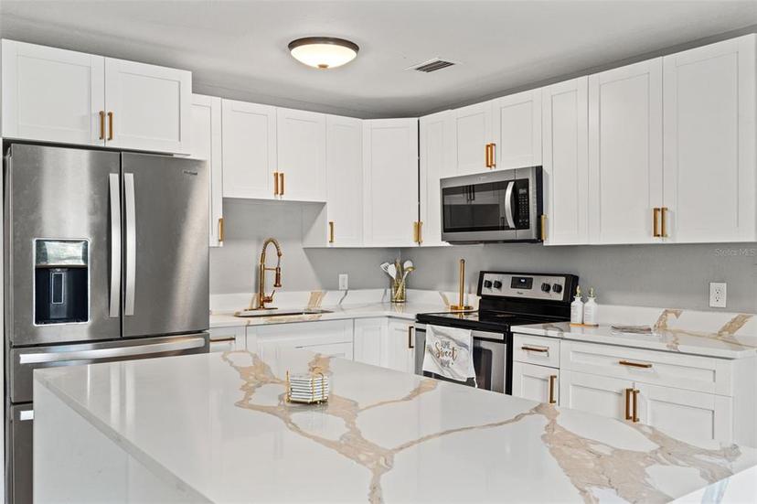 Picture of 1843 38Th Street S, St Petersburg FL 33711