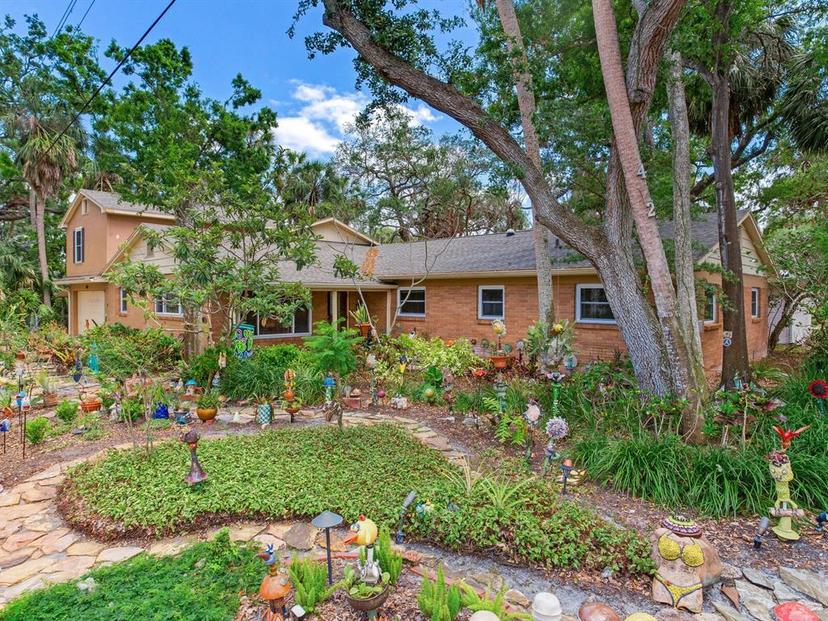 Picture of 402 S Barbara Lane, Tampa FL 33609