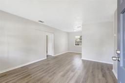 Picture of 2102 E Bougainvillea Avenue, Tampa, FL 33612