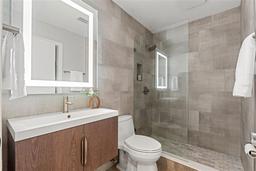 Picture of 311 4Th Avenue N, St Petersburg, FL 33701