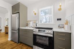 Picture of 3500 6Th Avenue N, St Petersburg, FL 33713