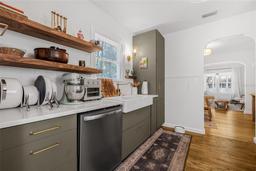 Picture of 3500 6Th Avenue N, St Petersburg, FL 33713