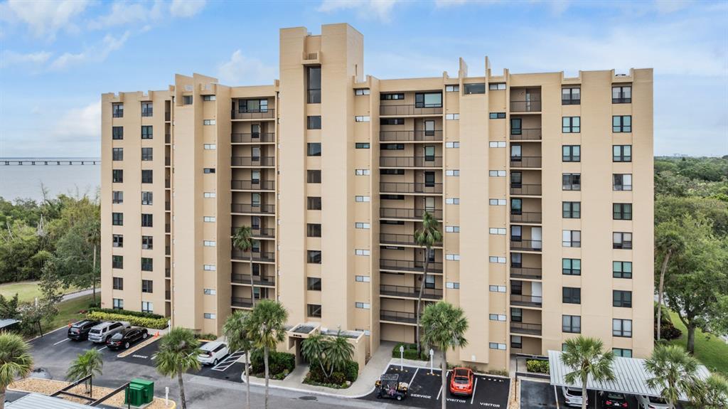 Picture of 2616 Cove Cay Drive Unit 405, Clearwater, FL 33760
