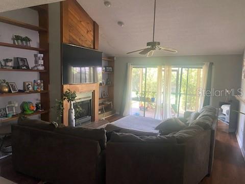 Picture of 1425 Corner Oaks Drive, Brandon FL 33510