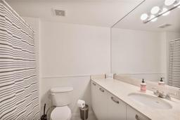 Picture of 2030 S Douglas Road Unit 718, Coral Gables, FL 33134