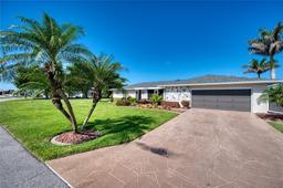 Picture of 11778 SW Dallas Drive N, Lake Suzy, FL 34269