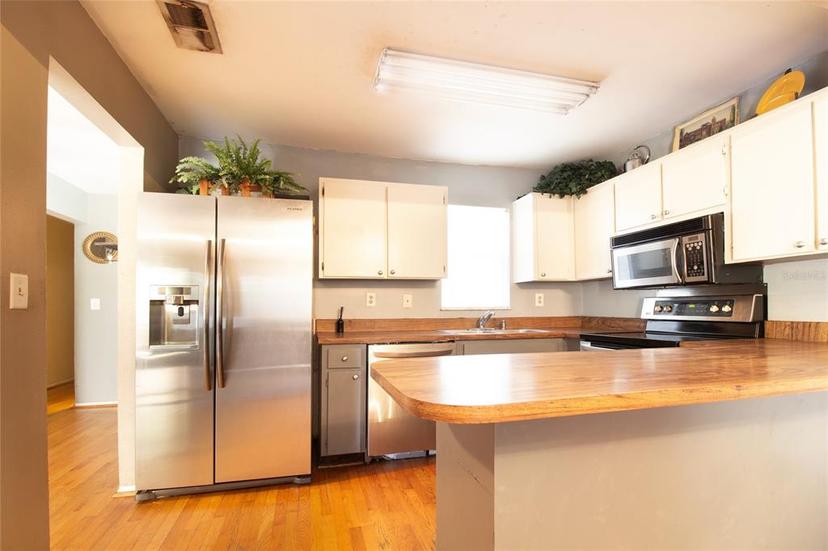 Picture of 10035 82Nd Street, Seminole FL 33777
