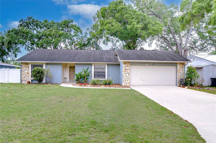 Picture of 129 Siobhan Avenue, Tampa FL 33613